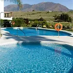Albayt & Lägenhetshotell Estepona