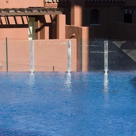 Aparthotel Albayt & 3*