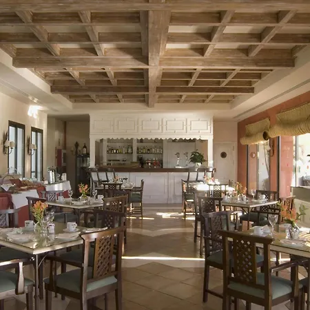 Albayt & Aparthotel 3*