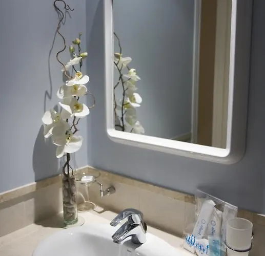 Albayt & إِستيبونا