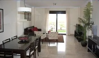 Aparthotel Albayt & Estepona