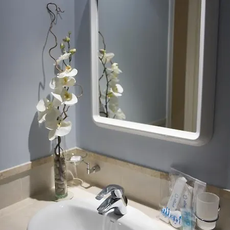 Albayt & Εστεπόνα