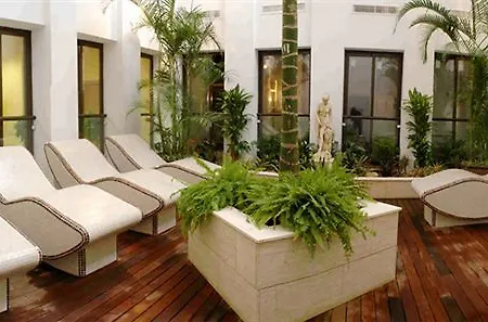 Albayt & Apartmanhotel 3*