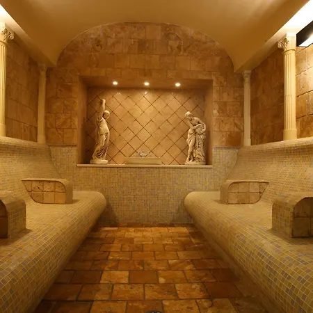 Apartmanhotel Albayt & 3*