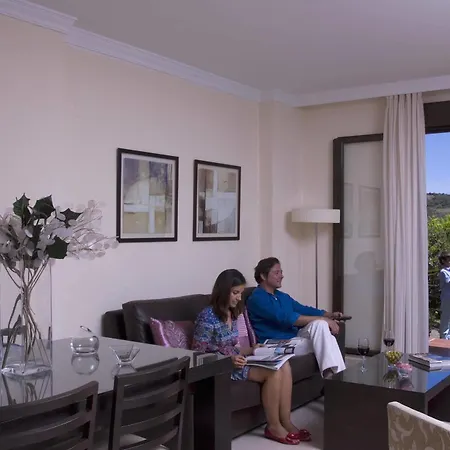 Aparthotel Albayt & 3*