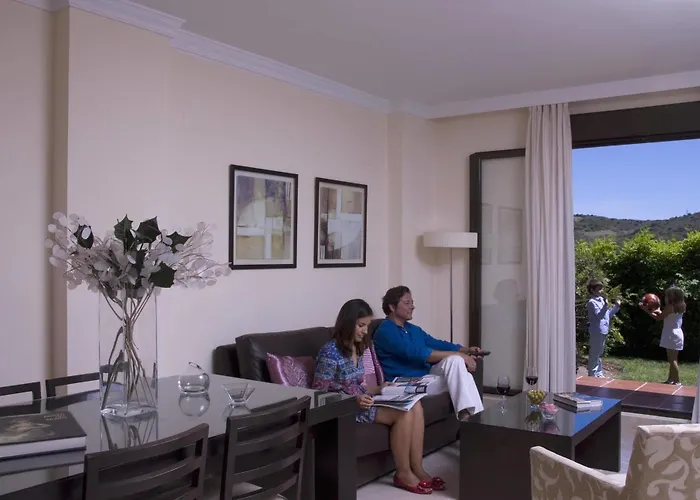 Aparthotel Albayt & 3*