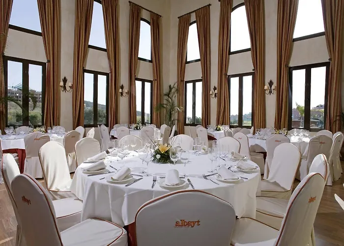 Albayt & Aparthotel Estepona