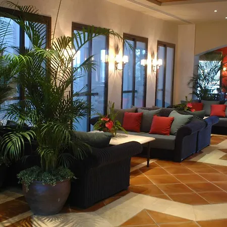 Albayt & 3* Estepona