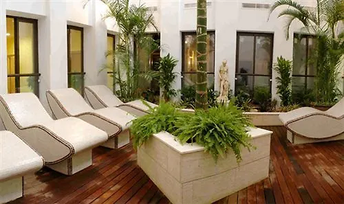 Albayt & Apartahotel 3*